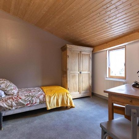 Chambre D'Hote De La Petite Toscane D'Auvergne Bed & Breakfast Isserteaux Exterior photo
