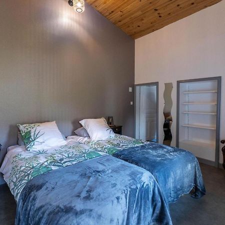 Chambre D'Hote De La Petite Toscane D'Auvergne Bed & Breakfast Isserteaux Exterior photo
